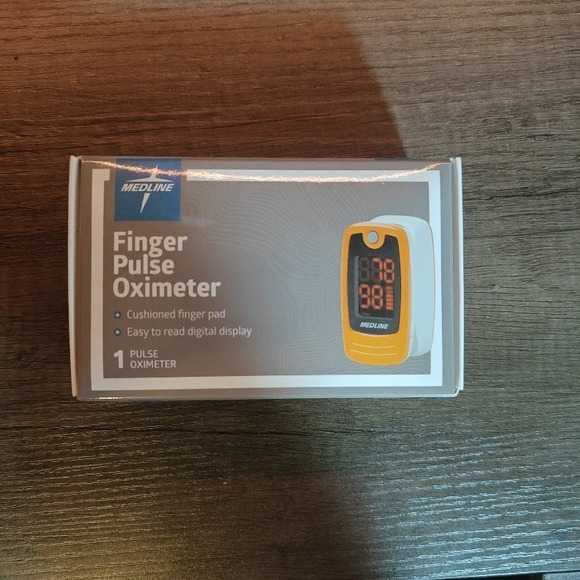 NEW MEDLINE Finger Pulse Oximeter HCSM70R Orange White Portable SpO2 Pulse Rate - Picture 1 of 3